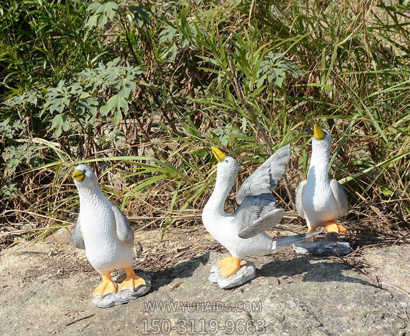 玻璃鋼仿真動物童趣鴿子雕塑