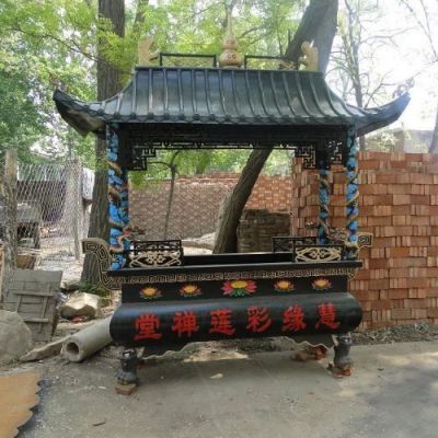 景區(qū)寺廟鑄鐵噴漆四龍柱進(jìn)寶香爐雕塑