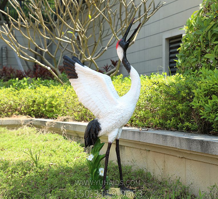 公園玻璃鋼仿真動(dòng)物鶴雕塑