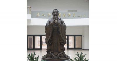 孔子學(xué)校室內(nèi)擺放古代名師玻璃鋼仿銅雕